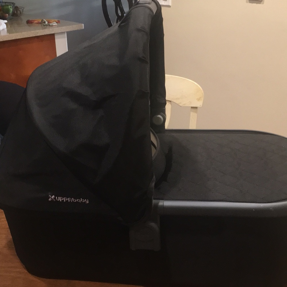 UPPA BABY Bassinet for cruz or vista strollers